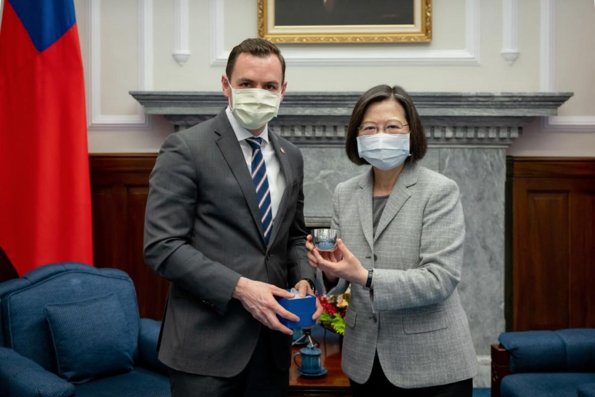 Mike Gallagher and President Tsai 