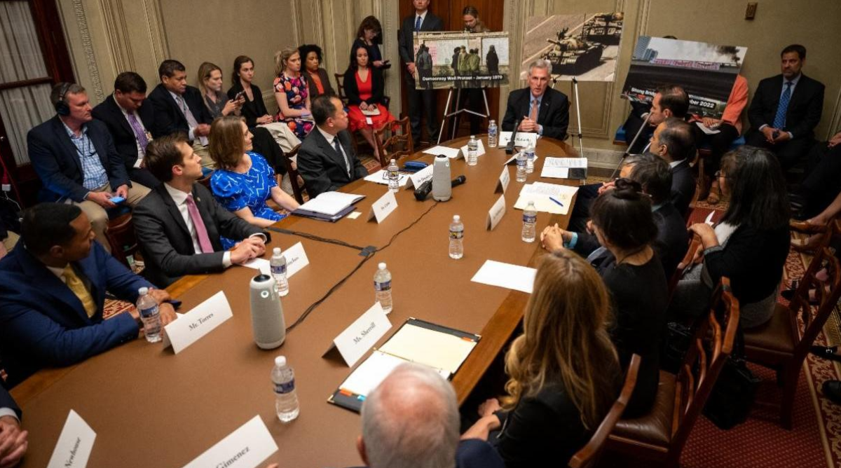 tineamenn squarerountdable