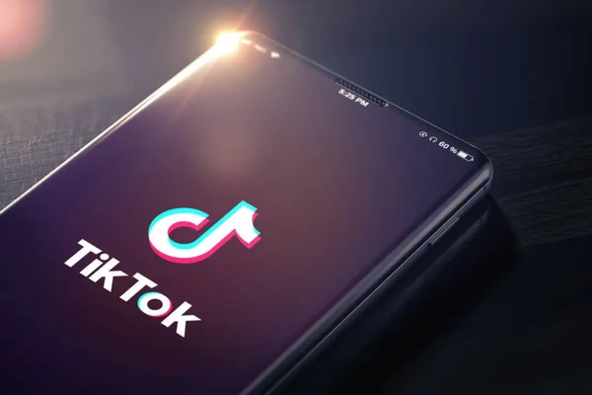 Tik Tok Logo